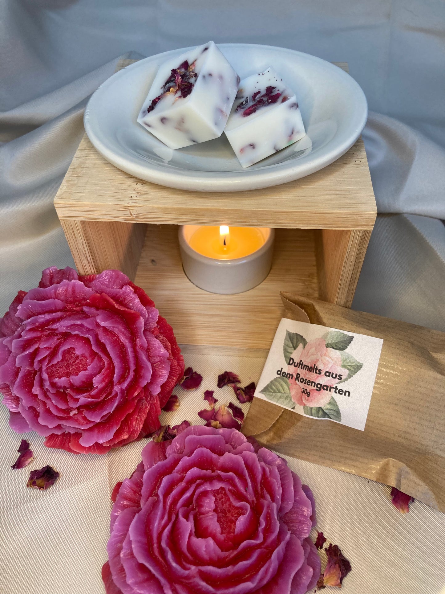 Rose mit pinkem Pfeffer