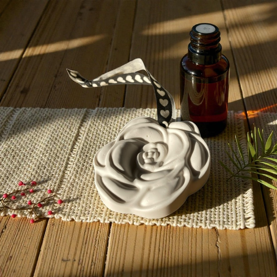 handgegossener Duftstein aus Jesin – Eleganz & Wohlgefühl für dein Zuhause