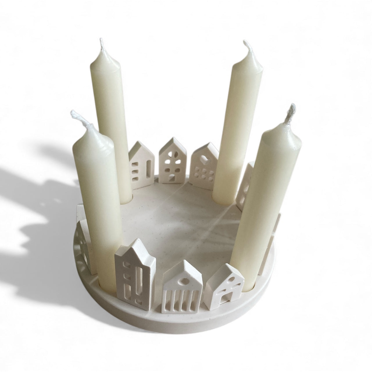 Lichterkranz aus Jesin - skandinavische Eleganz trifft auf gemütliches Kerzenlicht