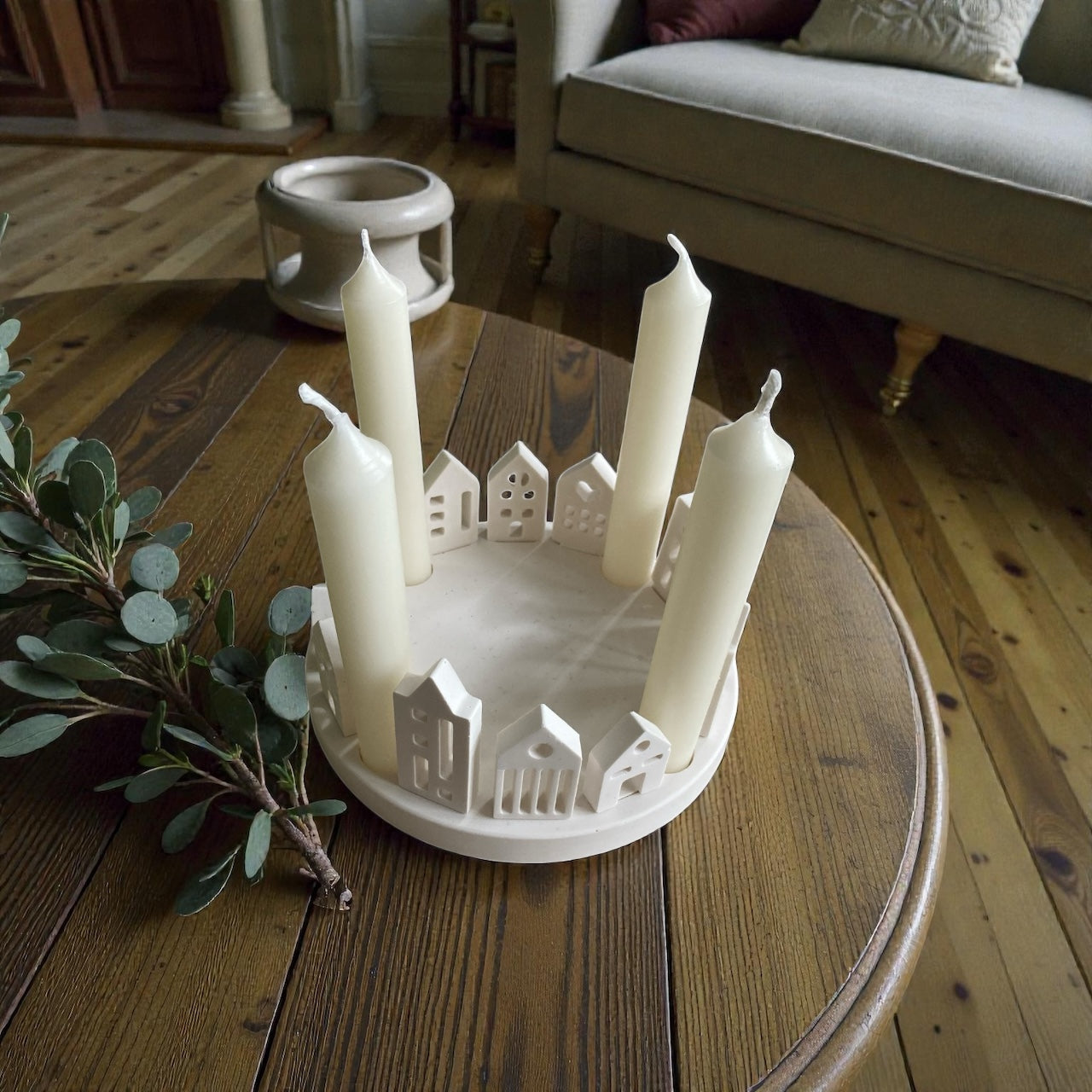 Lichterkranz aus Jesin - skandinavische Eleganz trifft auf gemütliches Kerzenlicht