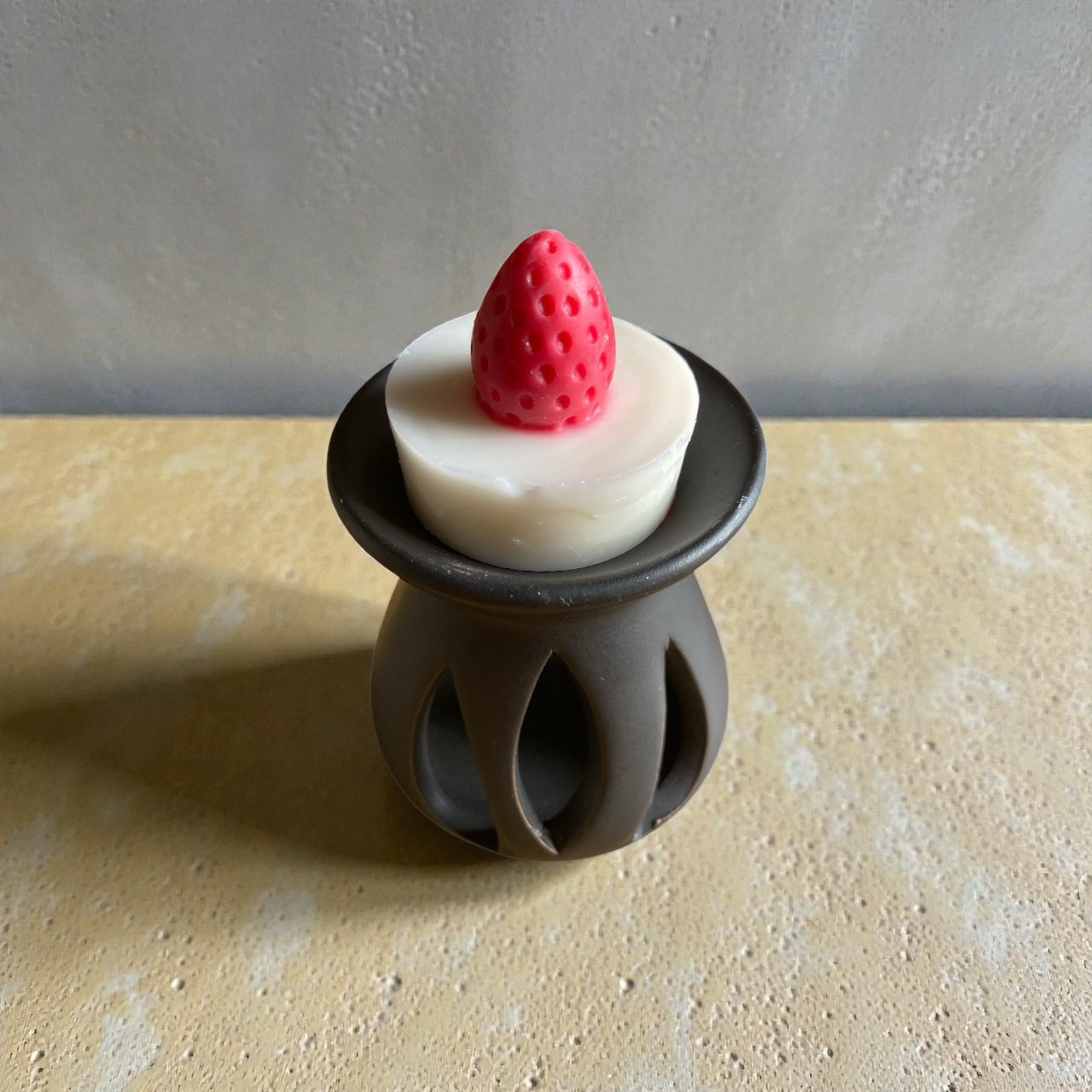 Duftmelt Erdbeer-Rhabarber 15g – Fruchtige Frische, liebevoll handgegossen